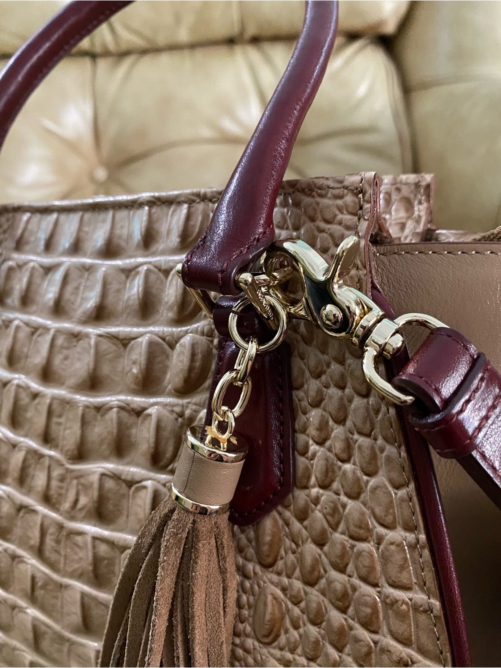 LKNW Brahmin Mini Priscilla Satchel Crossbody Tassel Charm Melbourne Wine/Beige - Picture 12 of 16